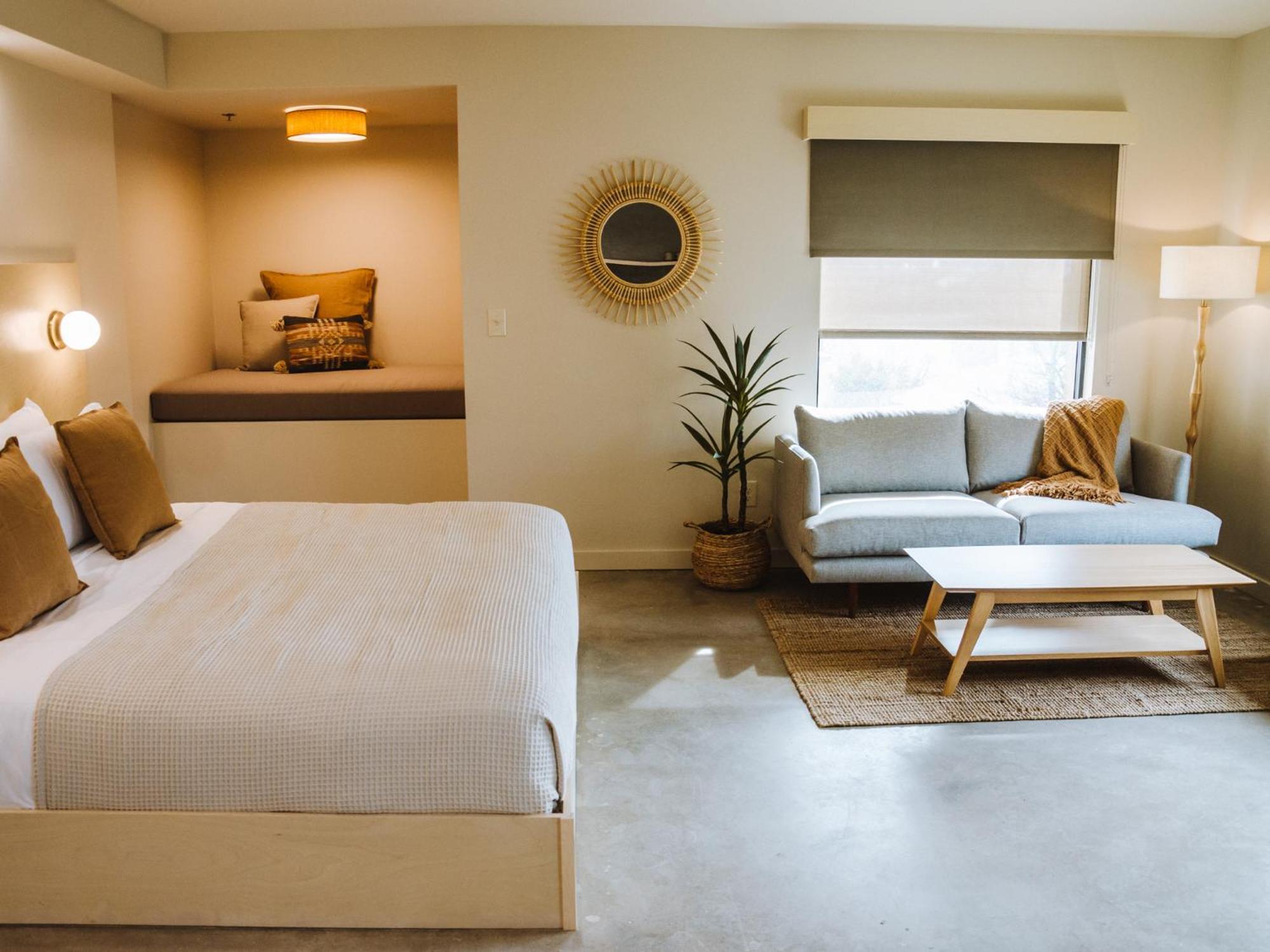 Brut Hotel Tulsa Bagian luar foto